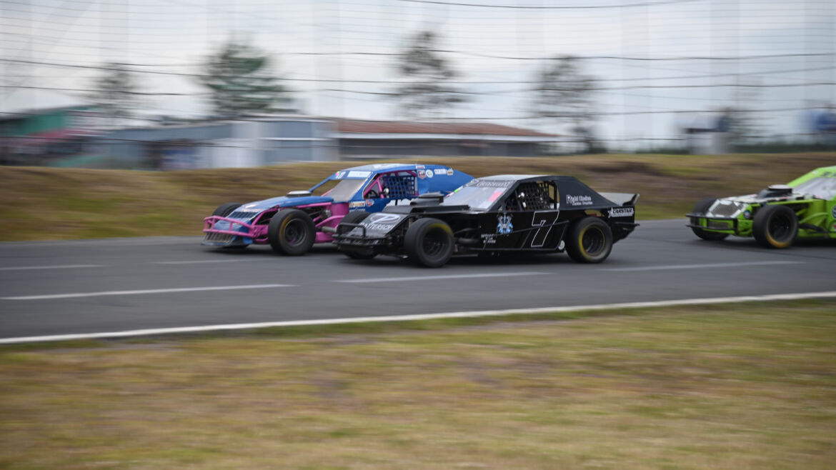 MODIFIEDS DOUBLE DIP AT SPEEDWAY 660 AS SEASON CROSSES HALFWAY POINT THIS WEEKEND